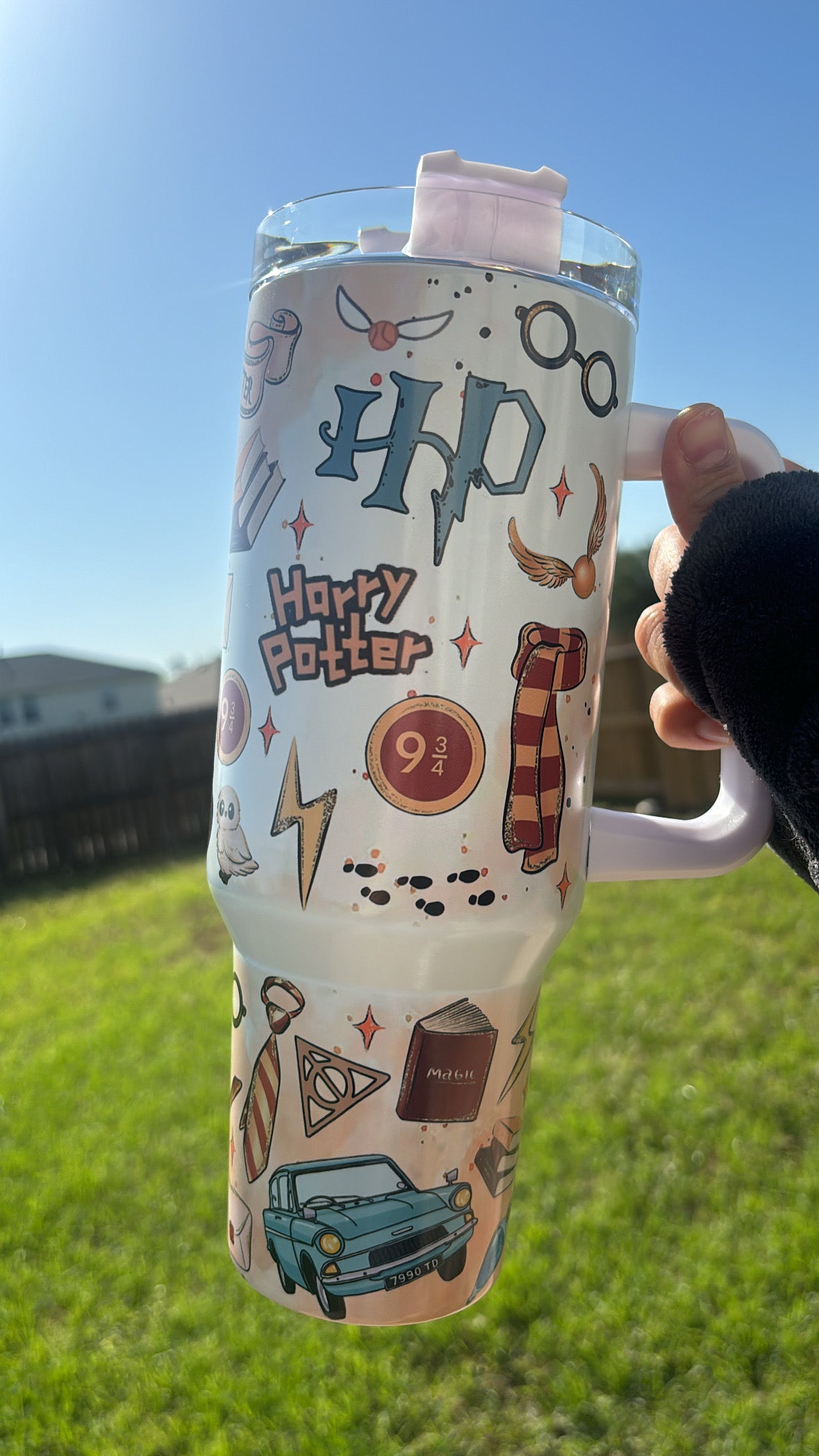 Harry Potter 40 oz tumbler glow in the dark